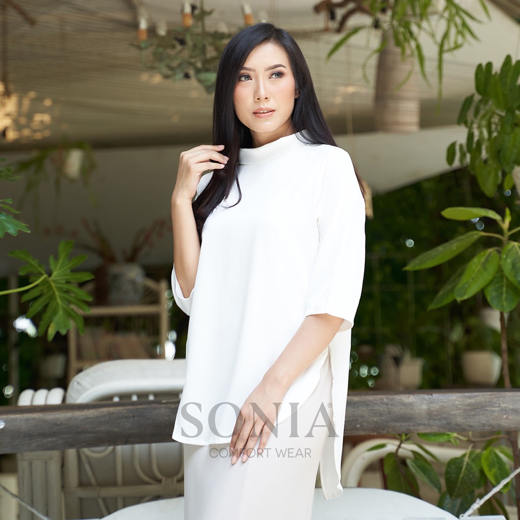 

SONIA - Arisa Blouse Shiny Cotton / B3812