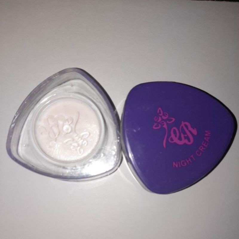 Cream siang malam CR