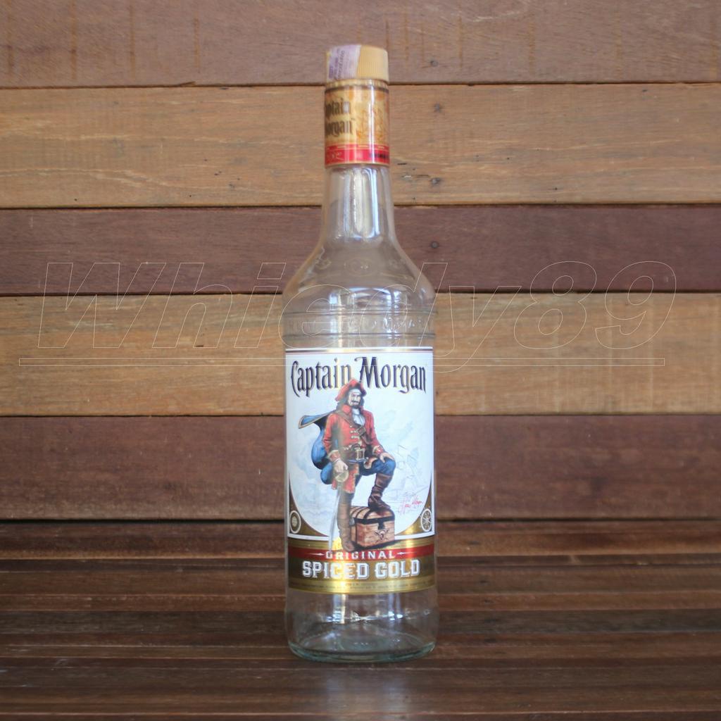 Botol bekas captain morgan buat koleksi