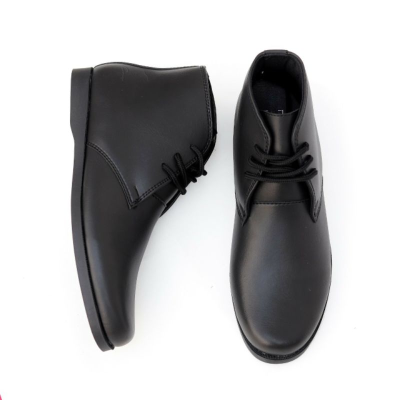 Sepatu Boots Pria Fashion Casual Kerja Formal Original Cozy Footwear Terbaru Murah