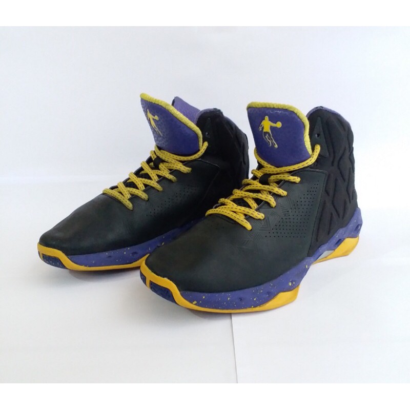 Preloved Sepatu Basket QIAODAN