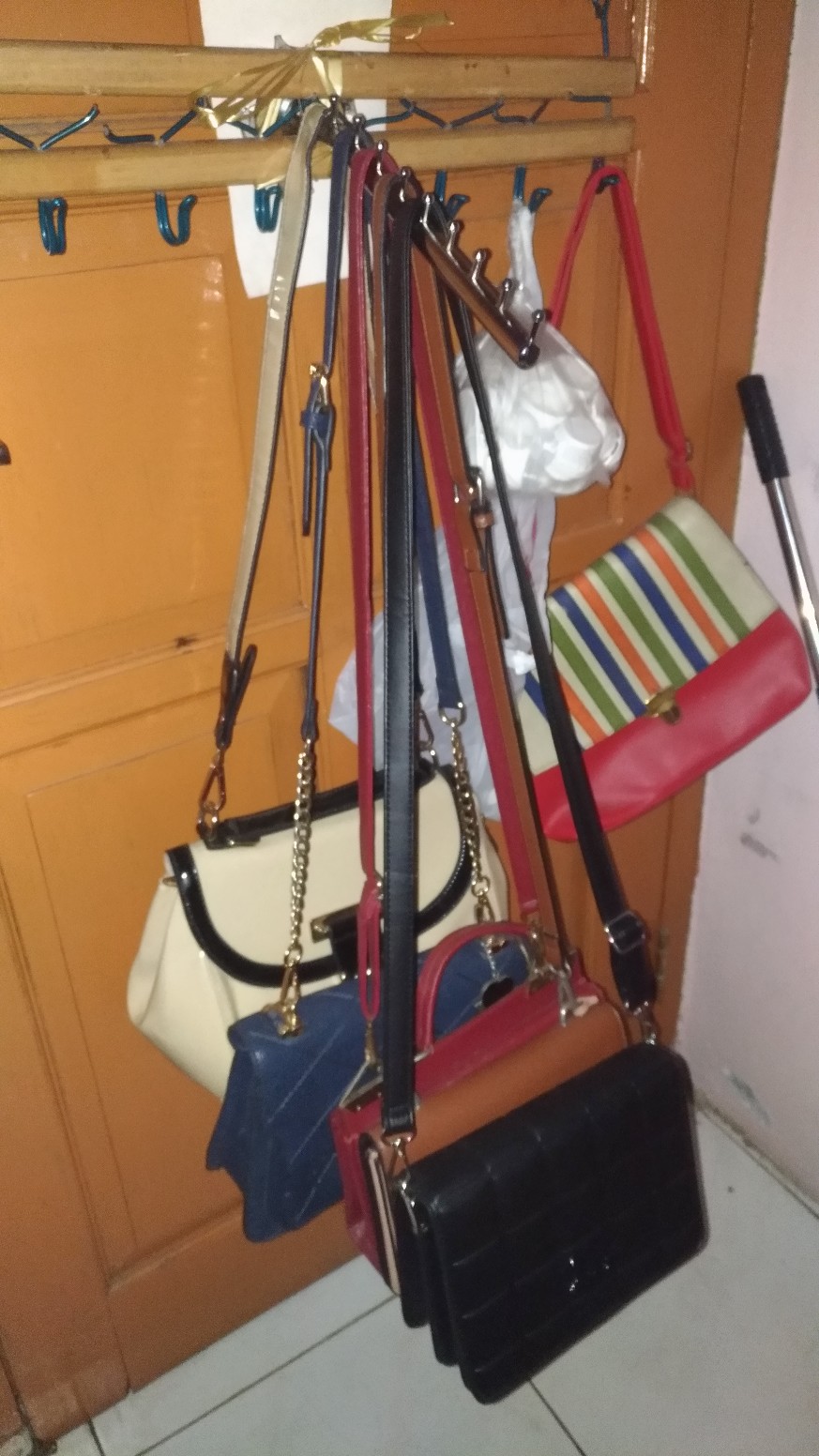 Suling Tembok  Tekuk 9 Mata / Gantungan Suling Tembok Tekuk 9 Titik