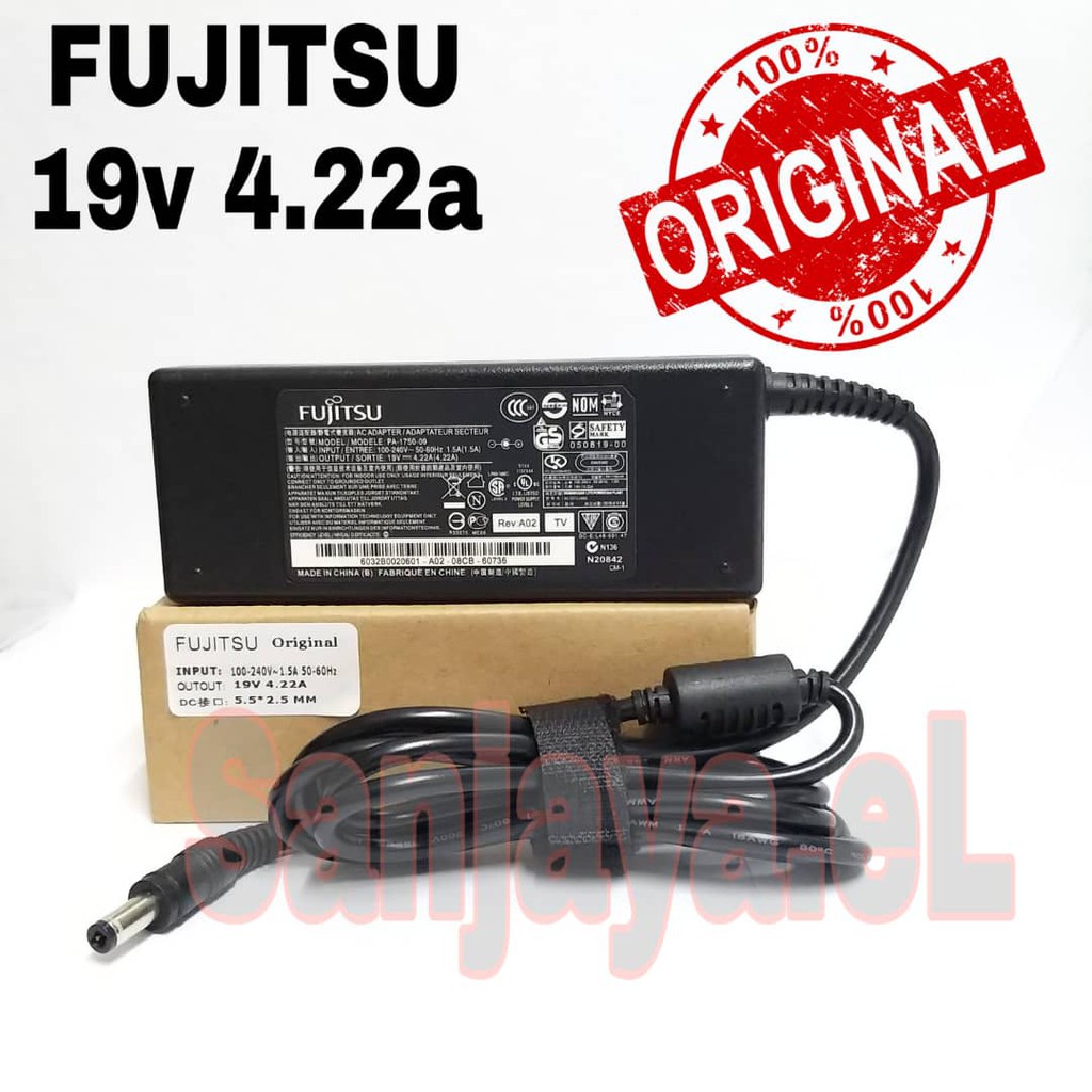 Adaptor Charger Fujitsu Lifebook A512 A530 P770 E780 T580 T730 T731 T900 19V 4.22A