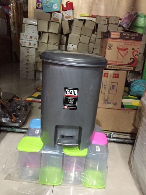 Tempat Sampah Injek + Ember Shinpo-SIP 840 L