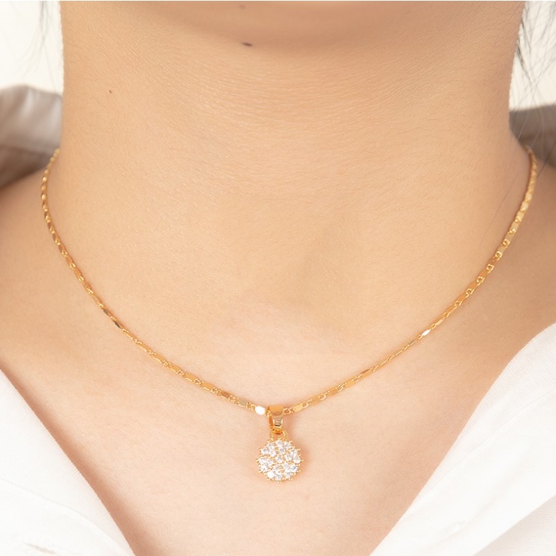 Kalung Titanium Liontin Wanita Permata Bulat Silver Berkilau - Kalung Liontin Wanita