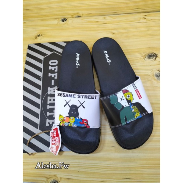 Sandal Slide Supreme Kaws Sesame / Sandal Slip On Kaws Hight Quality