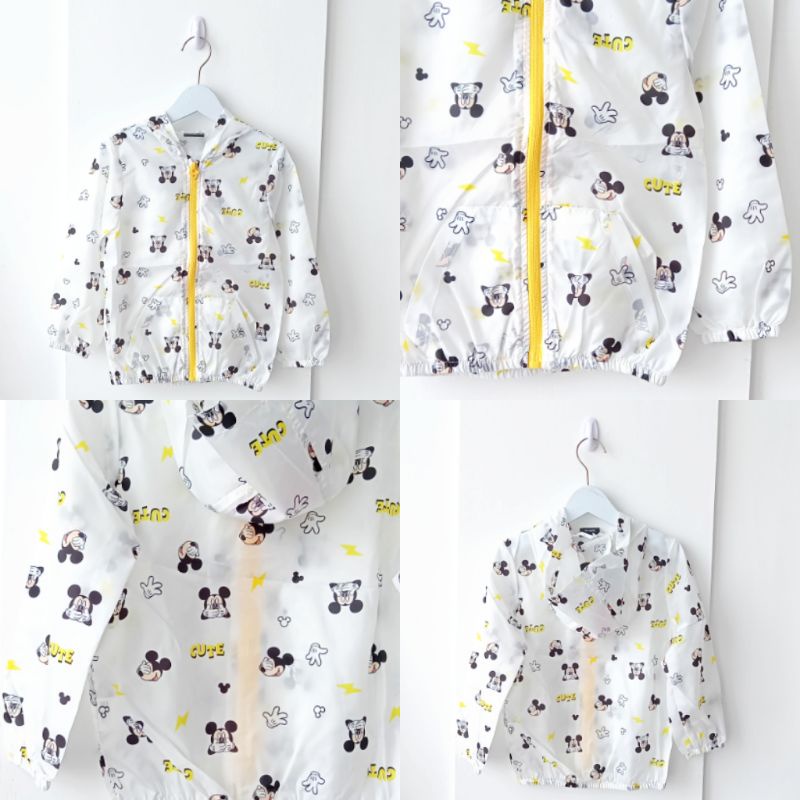 ABH1097 Futurino Jacket Packable Water Resist Cew/Cow-White Yellow Mickey