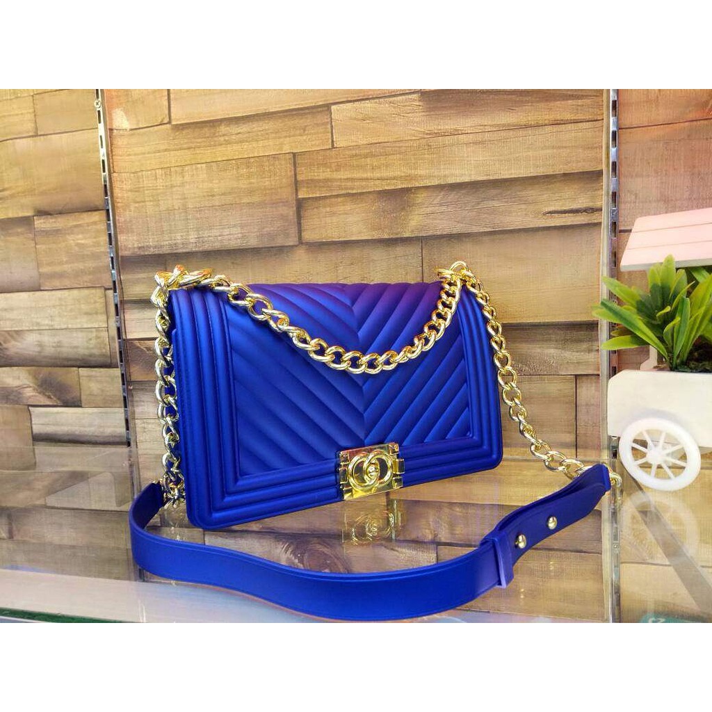TAS CHANEL BOY CHEVRON BIRU JELLY MATTE IMPORT / BATAM (FREE SYAL DAN BONEKA)