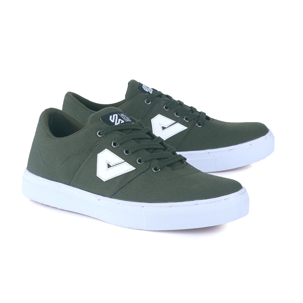 Sepatu Skate Kasual Pria Cowo Distro Kuzatura Original Sneakers Ringan Bahan Kanvas Sol Karet