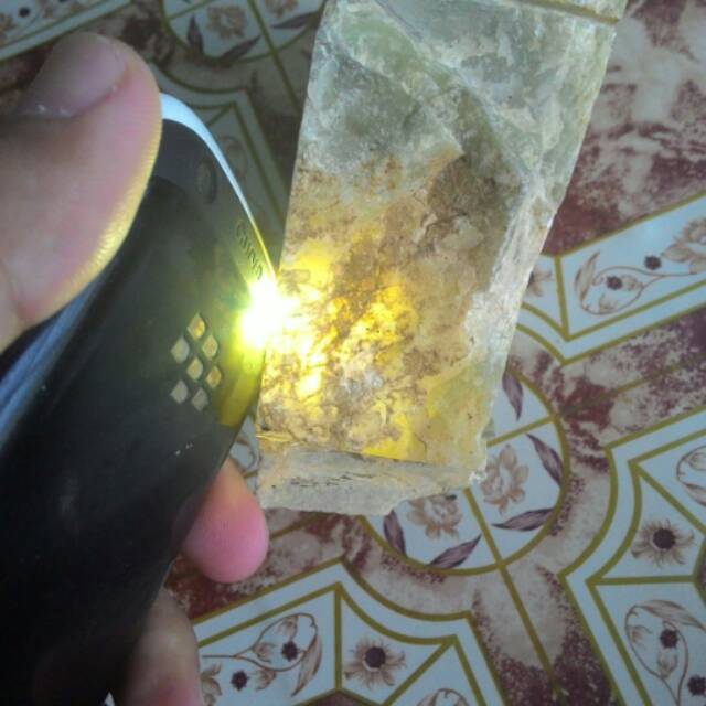 Rough Idocrase Bio Solar Asli dari Nagan Raya Aceh, berat 2 kg lebih