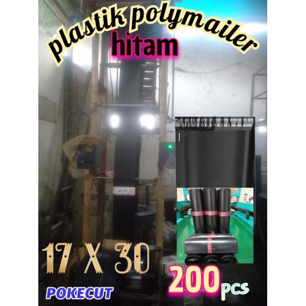 

Plastik Packing Online Polymailer hitam pe 17 x 30 isi 200 pcs