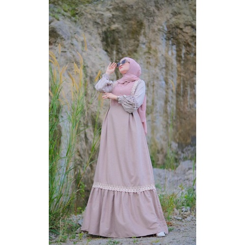 Nadya Dress