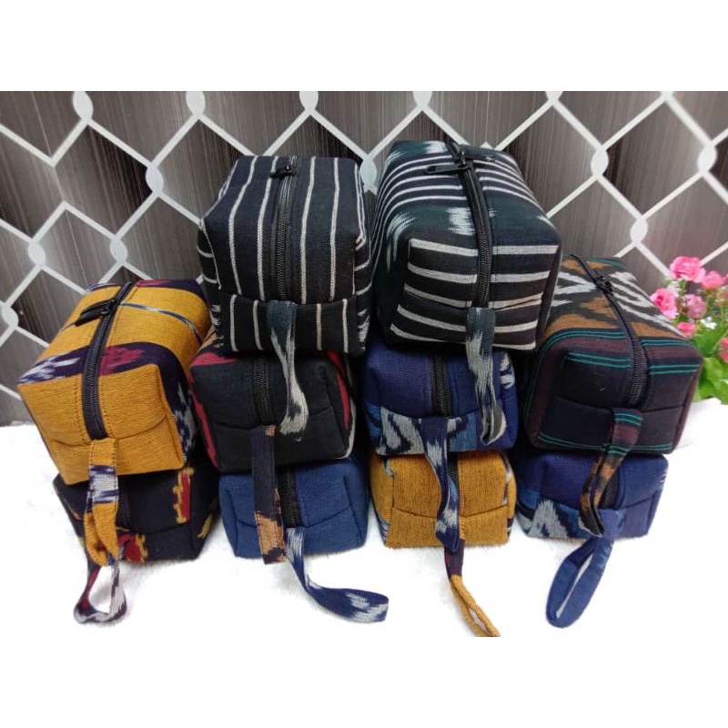 POUCH KOSMETIK TENUN TROSO JEPARA/DOMPET KOSMETIK TENUN TROSO/DOMPET TROSO