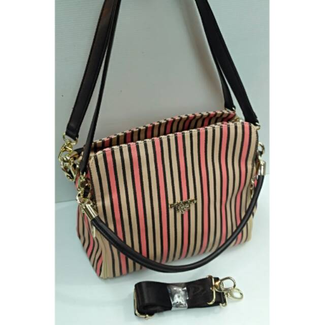 TAS Import B-Girl 9818