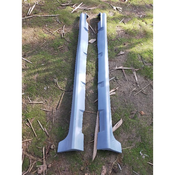 bodykit samping Ayla/agya