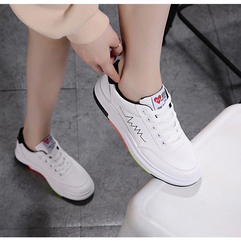 Sepatu Olahraga Putih Import Wanita Sneakers Cewek bertapak rainbow Sepatu Tali Perempuan SP-057