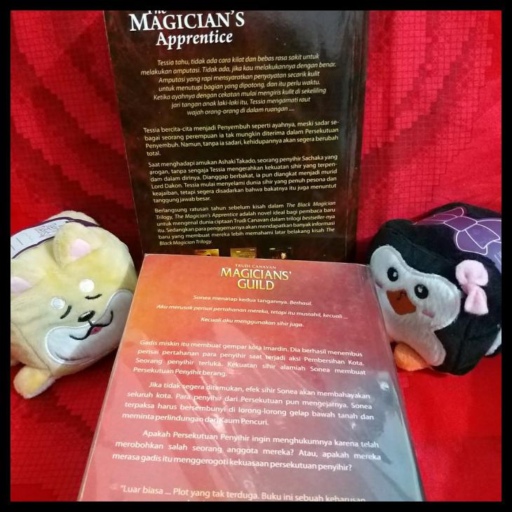 

TRUDY CANAVAN 4 JUDUL SET