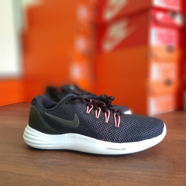 harga nike lunar apparent