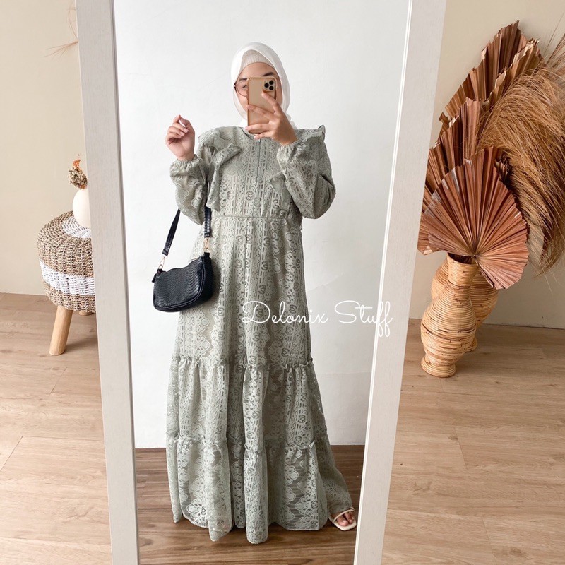 Letisya lace dress