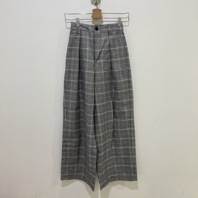 GU UNIQLO haze grey plaid print classic wide leg Palazzo pants cullote (PRELOVED)