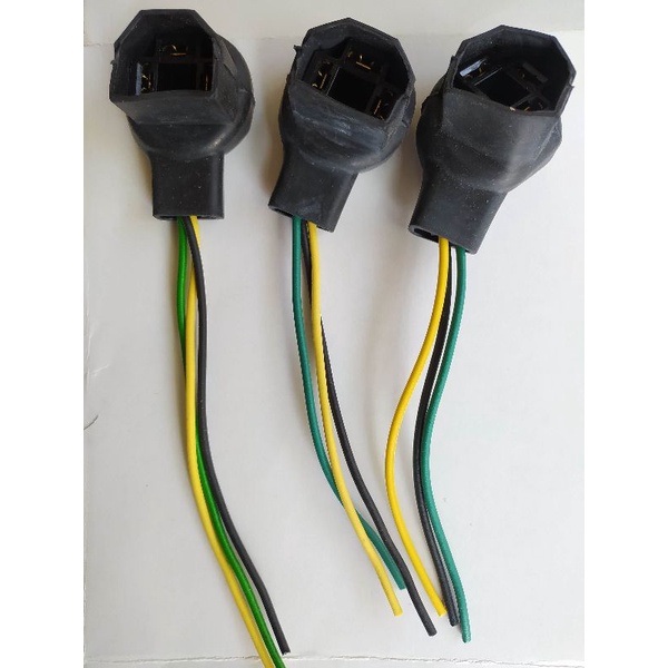 Socket lampu H4 . Soket lampu H4 . Fitting Lampu Motor Mobil dsb