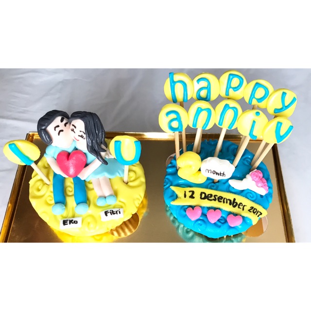 

cupcake fondant custom 2pc bebas design free pita lilin
