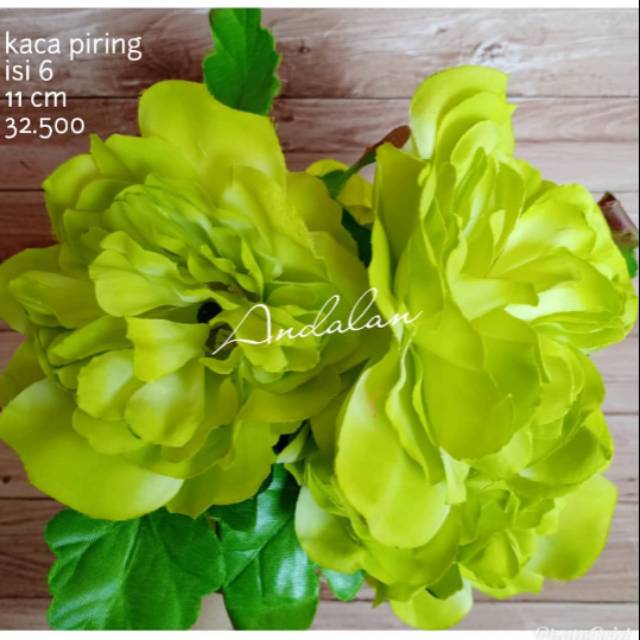 Bunga Kaca Piring