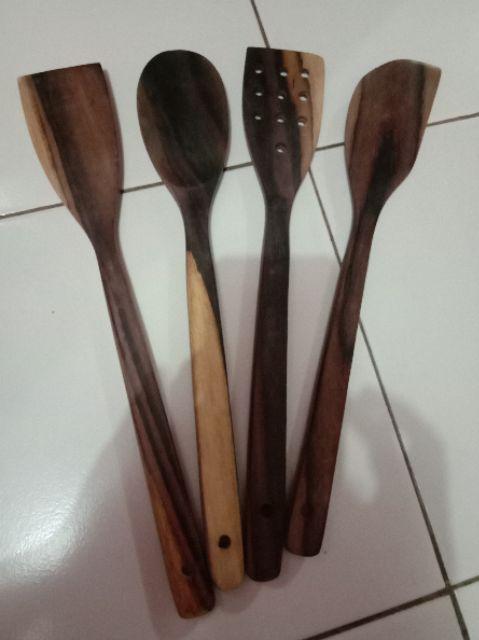 1 Set Dapat 4 Item / Set Alat Masak Kayu / Sutil / Sodet / Solet Kayu / Spatula Kayu Sonokeling Sono