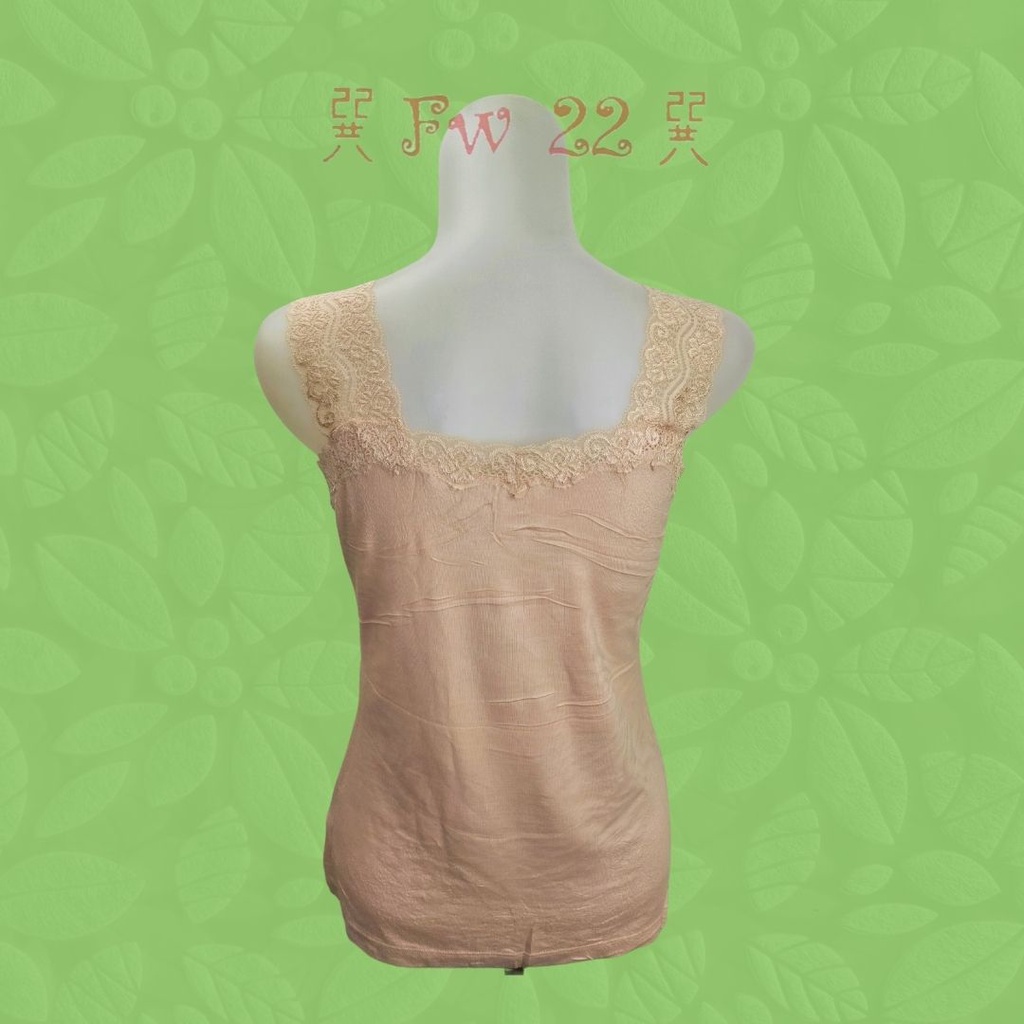 Tanktop Sorex 5001 Berbahan Katun Bambu dengan Motif Renda dan Leher U Neck