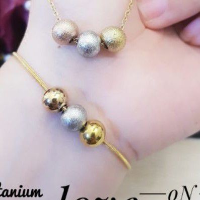 Titanium Set Kalung dan Gelang 594