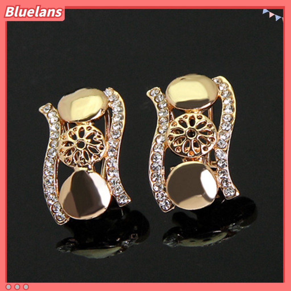 4pcs / Set Kalung Choker Anting Gelang Cincin Berlian Imitasi Bentuk Geometris Hollow Untuk Wanita