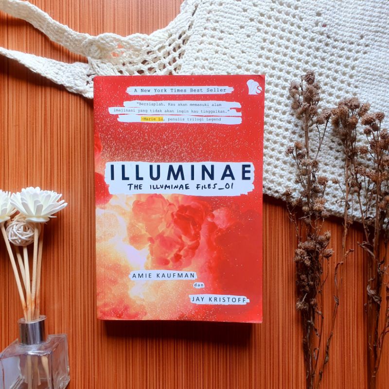 Novel Preloved Murah ILLUMINAE (The Illuminae Files_01)