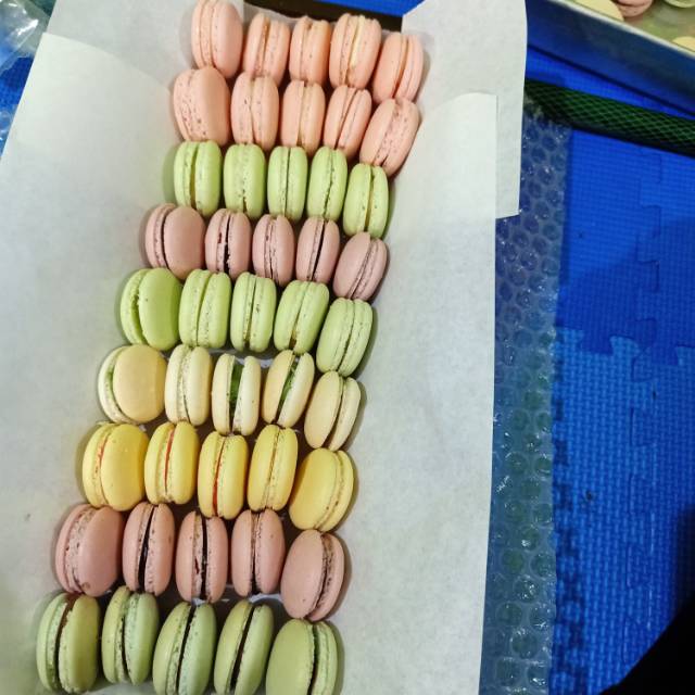

macaron 3 cm isi 45 pc