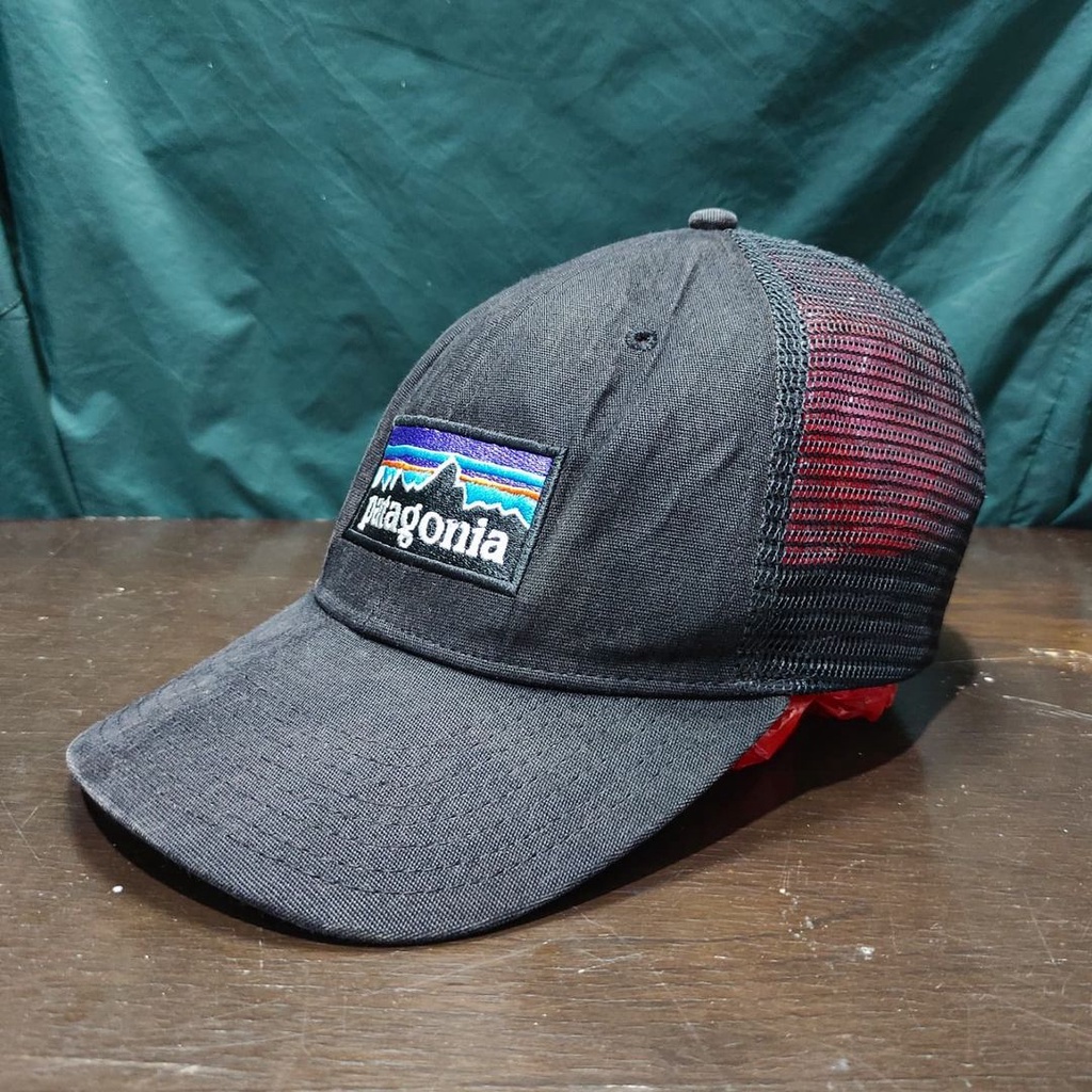 TOPI PATAGONIA BIG LOGO TRUCKER JARING OUTDOOR CASUAL IMPORT SNAPBACK GUNUNG SNAPBACK HITAM POLOS AD