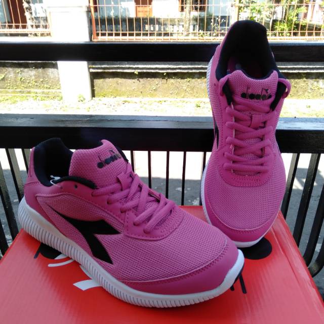 Sepatu Diadora Running Women