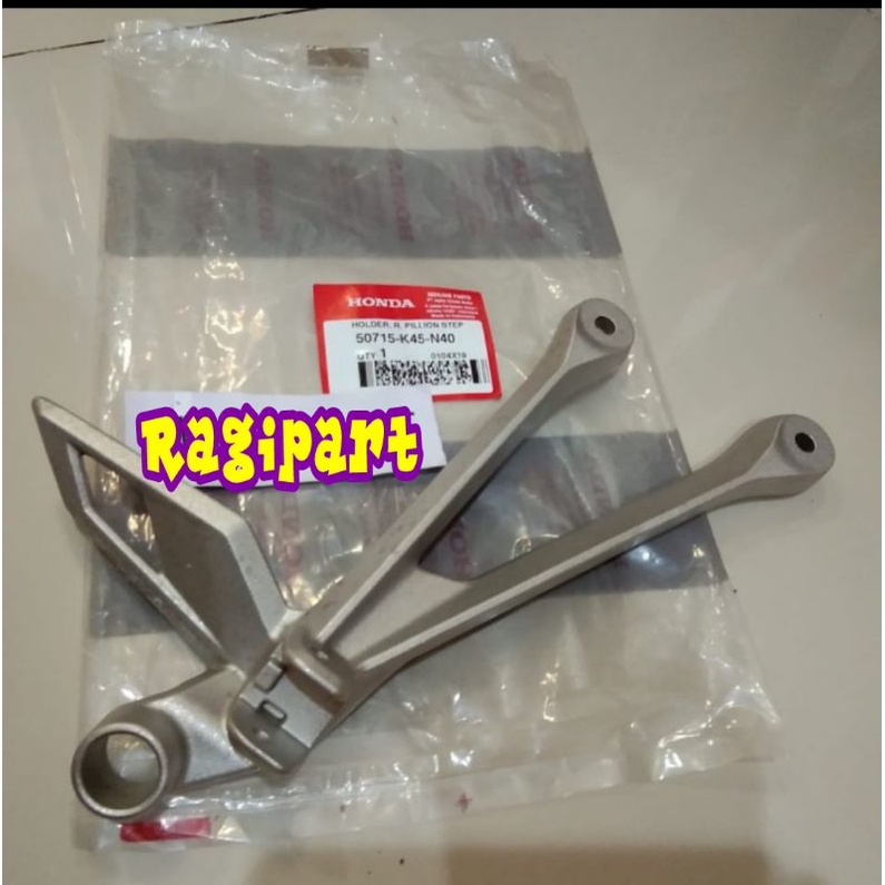 pangkon dudukan postep foot step belakang kanan new cbr 150 K45G facelift  led new cbr 150 2019 K45N