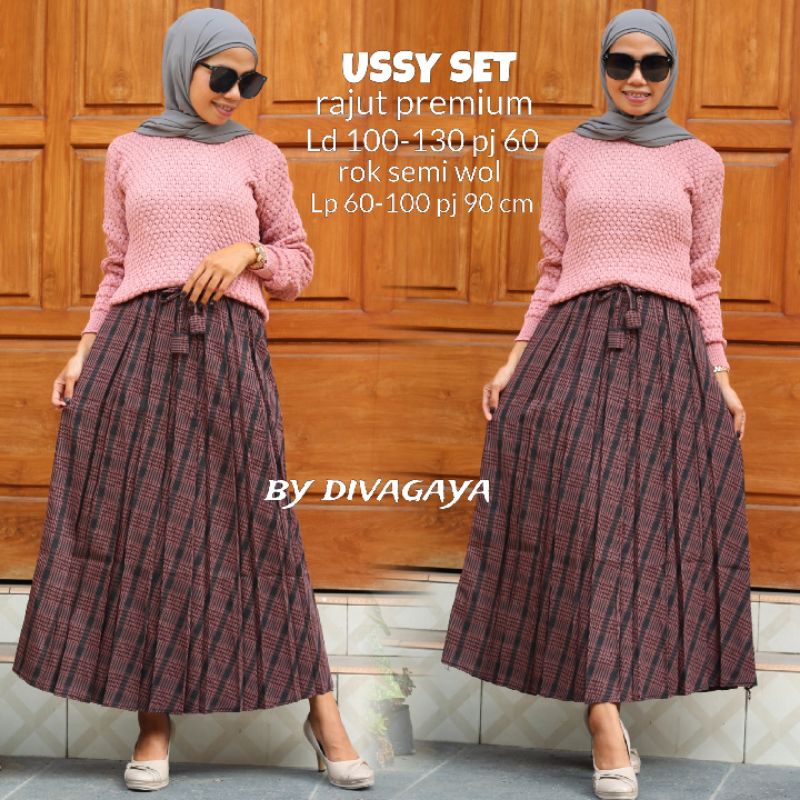 USSY SET RAJUT + ROK KOTAK