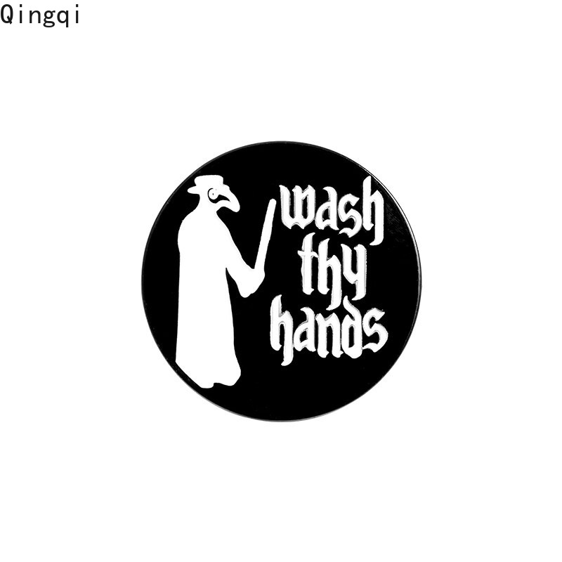 Bros Pin Enamel Desain Plague Doctor Gaya Gothic Untuk Tas / Kemeja