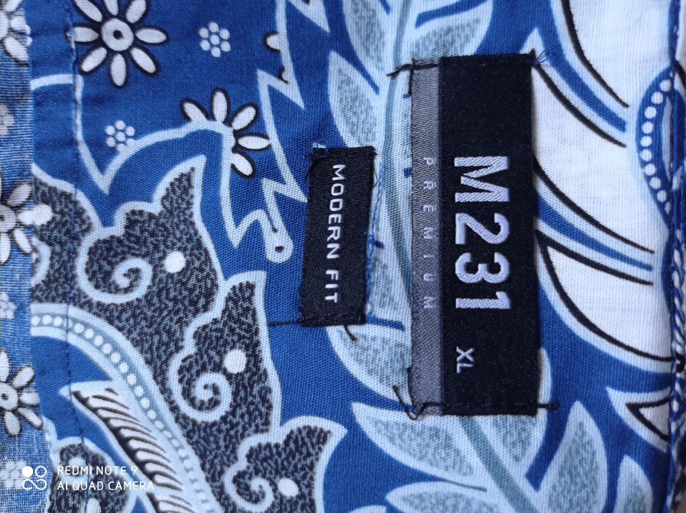 M231 Kemeja Pria Batik Panjang Biru 1742
