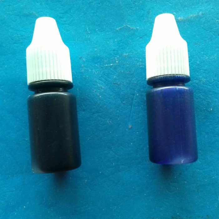 

Tinta stampel berbagai macam warna (khusus stampel otomatis)