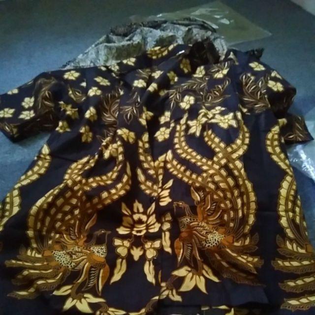 Hem Batik Kencana Hitam | Atasan Pria Batik Modern Batik Pria Motif New Sekar Warna Merah Pekalongan