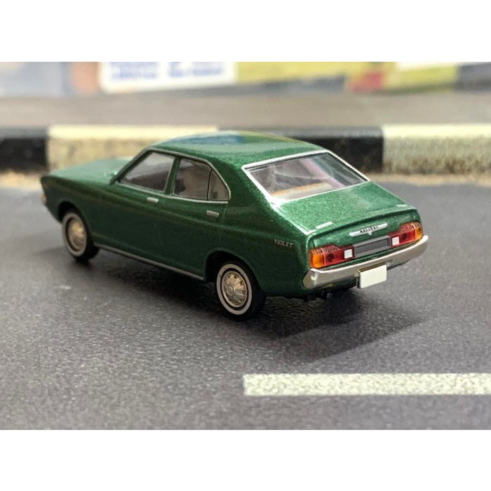 Tomica Limited Vintage Neo LV-N13a Nissan Violet 1400 Deluxe