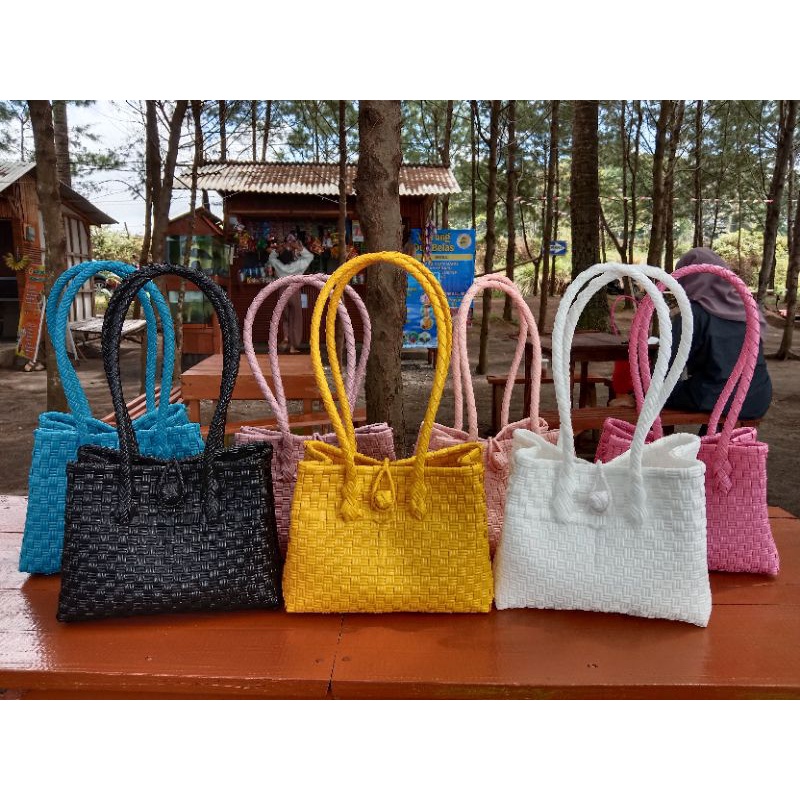 Tas jali plastik premium tas jali ayaman plastik size S tas jaly tas wanita tas anyaman