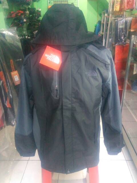 Jaket Outdoor Tnf