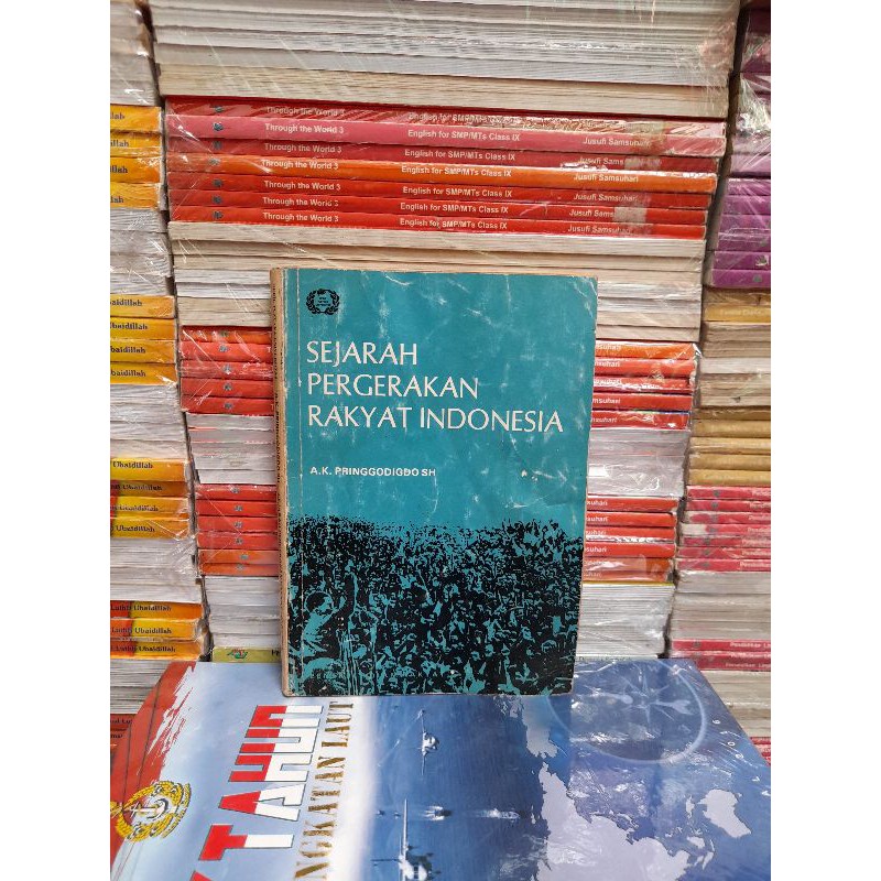 

Original Buku Sejarah Pergerakan Rakyat Indonesia Karangan A K Pringgodigdo SH