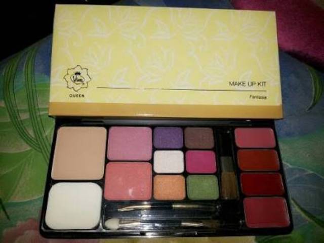 Viva Makeup Kit