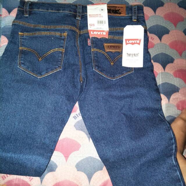 dark wash levi's 501