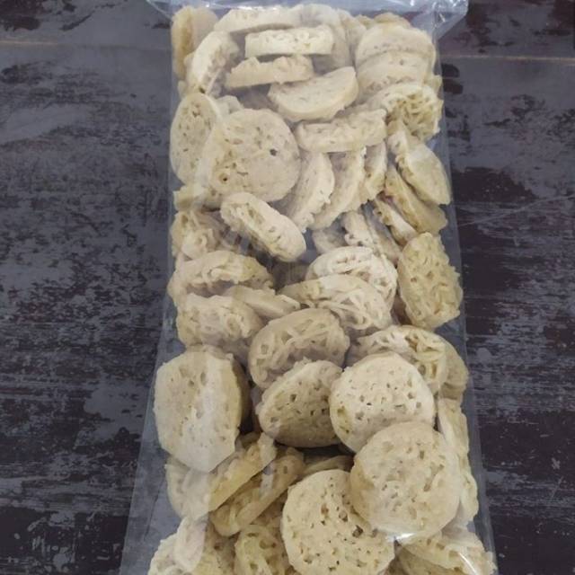 

KERUPUK MENTAH : BESAR / KECIL