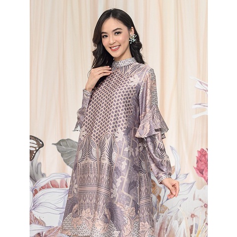 Celebes Tunic in Evening Haze - Wearing Klamby - XS