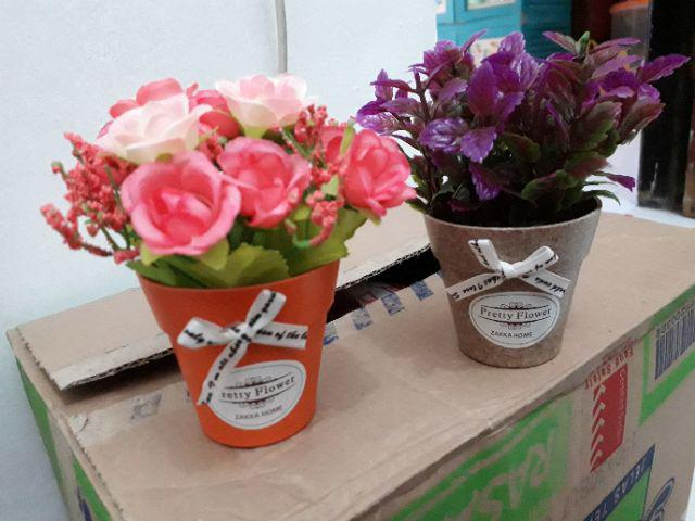 Vb16 Vas Bunga Pita Mini Tanaman Artifisial Daun Hias Warna Flower Pot Imut Dekorasi Meja